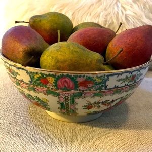 Vintage large Chinese Porcelain Bowl🌸🌸🌸